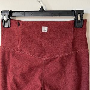 Vuori Clean Elevation Legging in Red rust